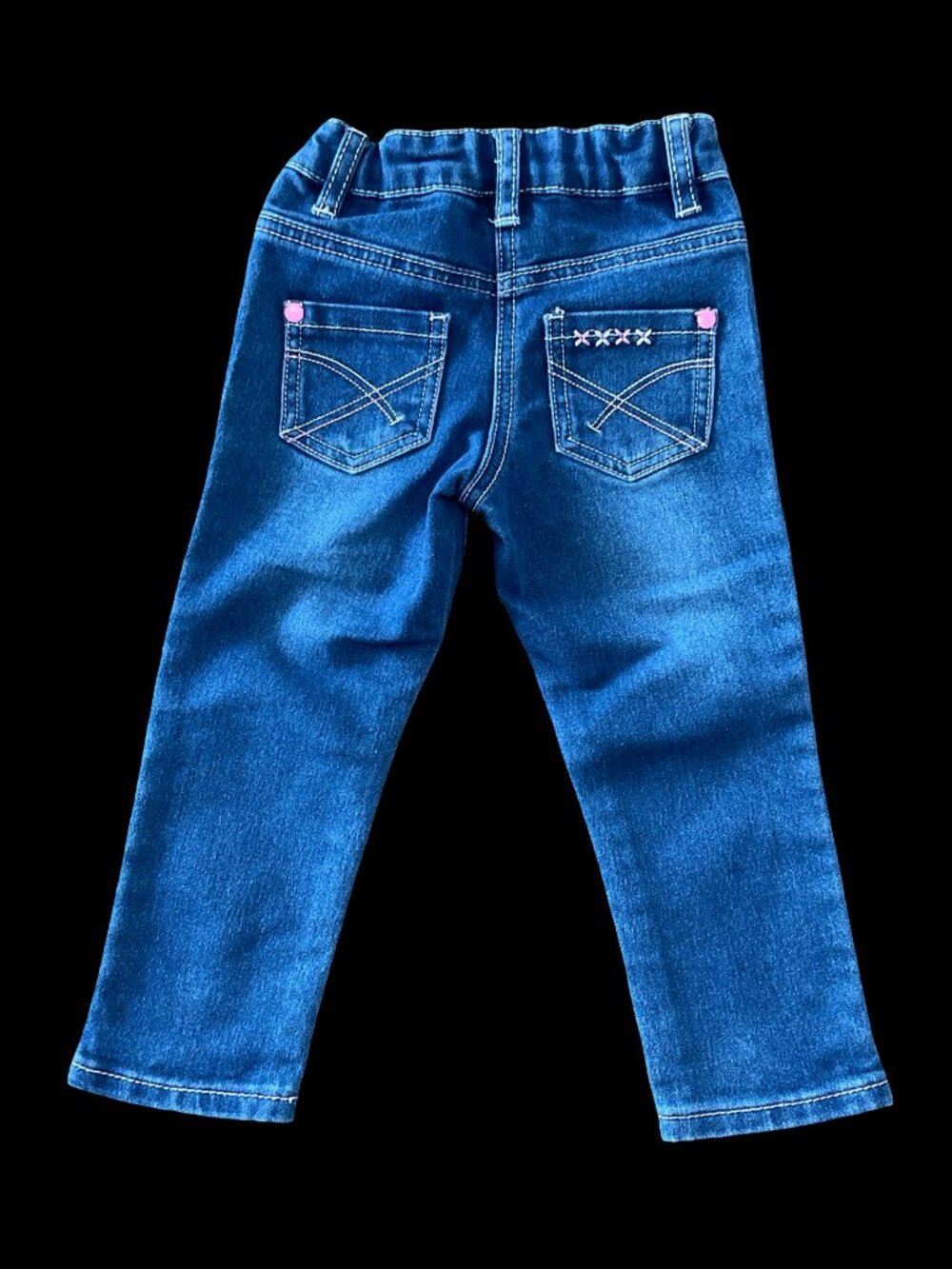 👣 5/$25 - Medium Wash Jeans w/ Pink Stitching & Buttons